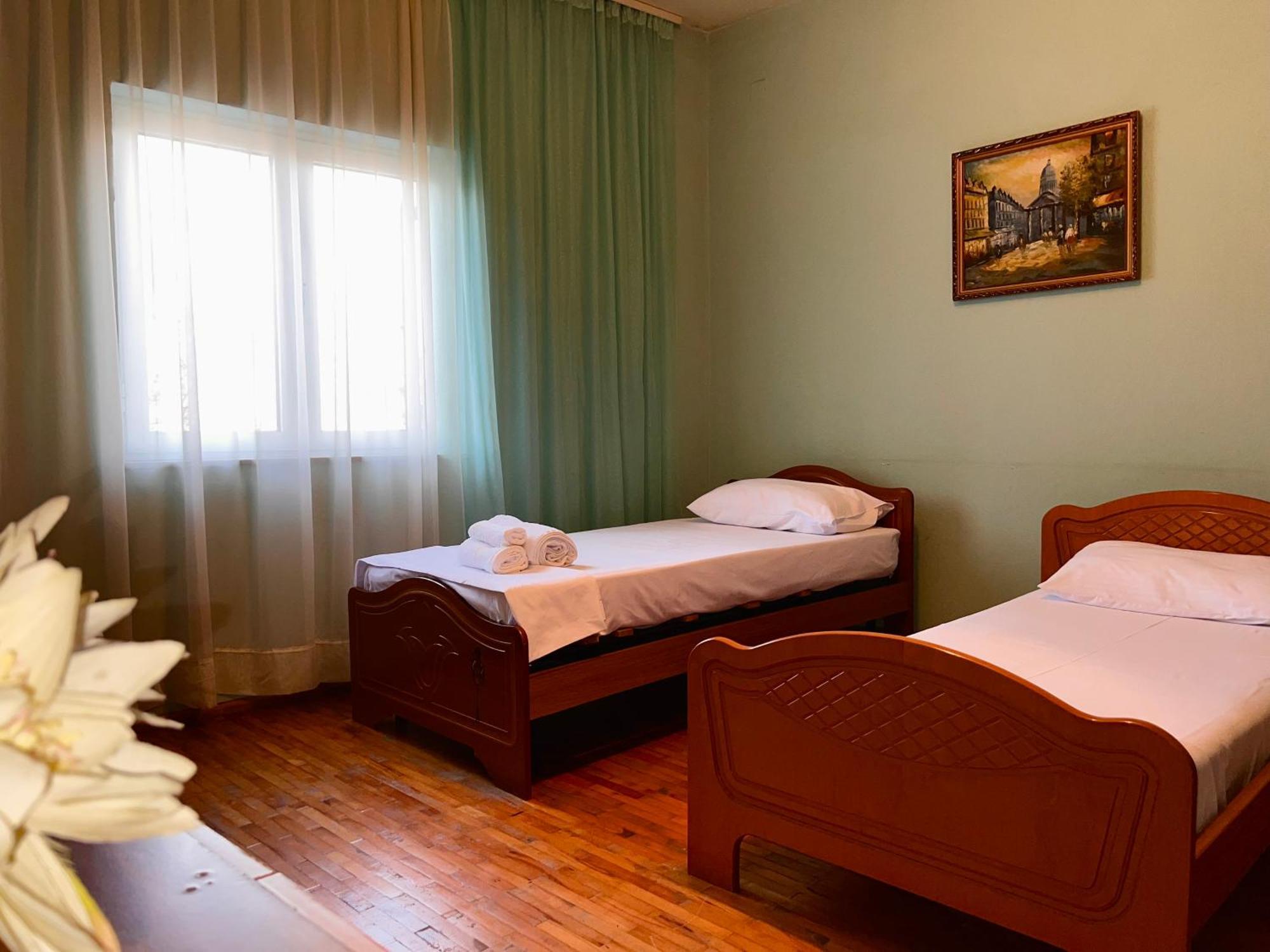 Berat Private Room In Haxhialiu Villa Exterior foto